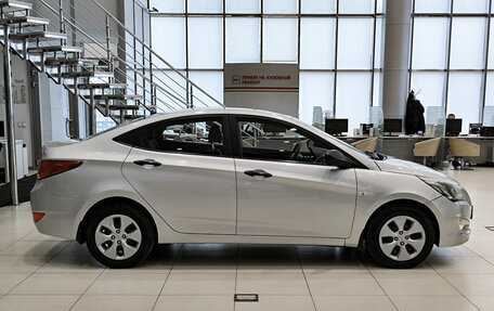 Hyundai Solaris II рестайлинг, 2015 год, 650 000 рублей, 5 фотография