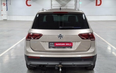 Volkswagen Tiguan II, 2017 год, 2 199 000 рублей, 6 фотография