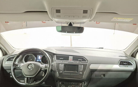 Volkswagen Tiguan II, 2017 год, 2 199 000 рублей, 14 фотография