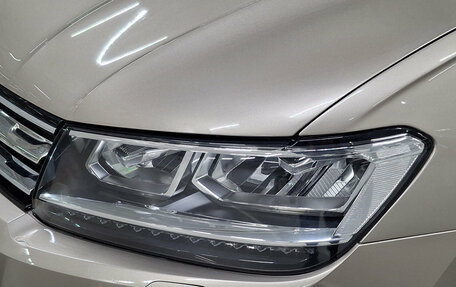 Volkswagen Tiguan II, 2017 год, 2 199 000 рублей, 17 фотография