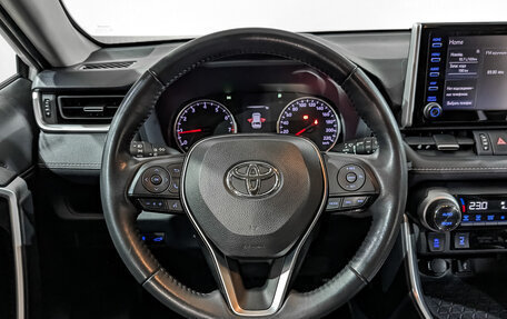Toyota RAV4, 2021 год, 3 740 000 рублей, 21 фотография