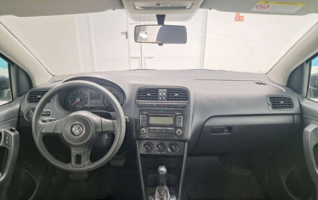 Volkswagen Polo VI (EU Market), 2011 год, 636 000 рублей, 17 фотография