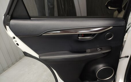 Lexus NX I, 2017 год, 2 580 000 рублей, 15 фотография