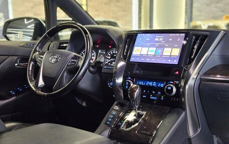 Toyota Alphard III, 2018 год, 5 250 000 рублей, 8 фотография