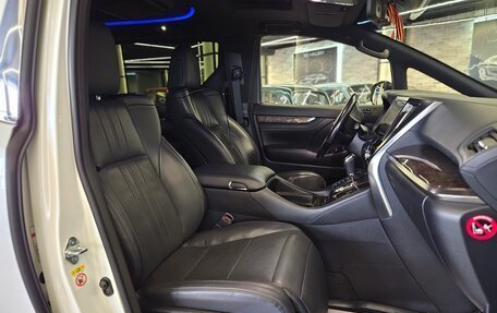 Toyota Alphard III, 2018 год, 5 250 000 рублей, 10 фотография