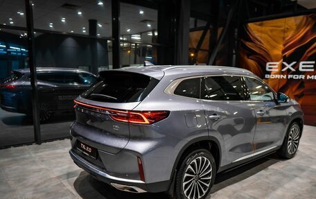 CheryExeed TXL, 2024 год, 4 200 000 рублей, 5 фотография