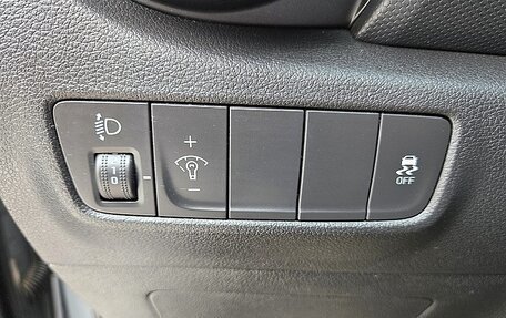 Hyundai Kona I, 2022 год, 2 100 000 рублей, 12 фотография