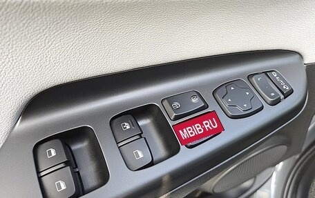 Hyundai Kona I, 2022 год, 2 100 000 рублей, 11 фотография