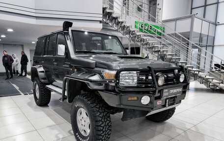 Toyota Land Cruiser 70, 2017 год, 7 350 000 рублей, 5 фотография