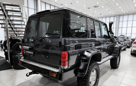 Toyota Land Cruiser 70, 2017 год, 7 350 000 рублей, 9 фотография