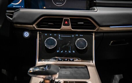 CheryExeed TXL, 2024 год, 3 850 000 рублей, 16 фотография