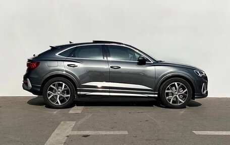 Audi Q3, 2022 год, 2 420 000 рублей, 3 фотография