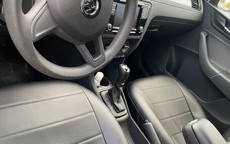 Skoda Rapid I, 2018 год, 1 130 000 рублей, 5 фотография