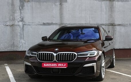 BMW 5 серия, 2021 год, 5 800 000 рублей, 3 фотография