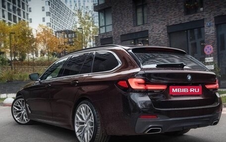 BMW 5 серия, 2021 год, 5 800 000 рублей, 2 фотография