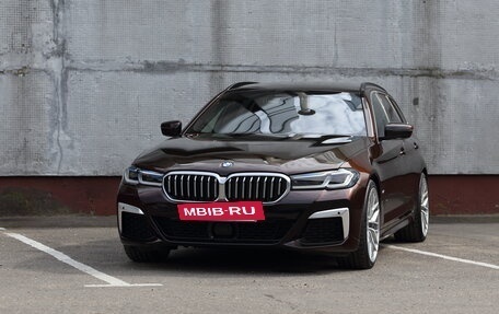 BMW 5 серия, 2021 год, 5 800 000 рублей, 21 фотография