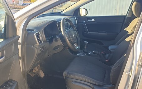 KIA Sportage IV рестайлинг, 2018 год, 1 850 000 рублей, 12 фотография