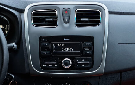 Renault Logan II, 2019 год, 1 039 000 рублей, 21 фотография