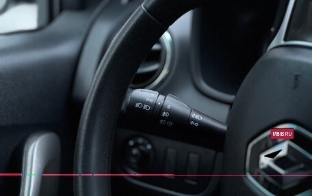 Renault Logan II, 2019 год, 1 039 000 рублей, 29 фотография