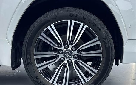 Lexus LX, 2022 год, 14 100 077 рублей, 7 фотография