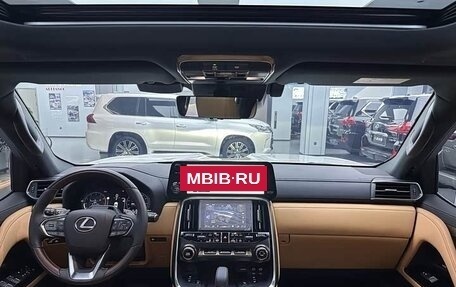 Lexus LX, 2022 год, 14 100 077 рублей, 14 фотография