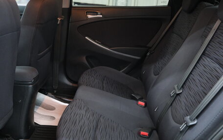 Hyundai Solaris II рестайлинг, 2015 год, 979 000 рублей, 20 фотография