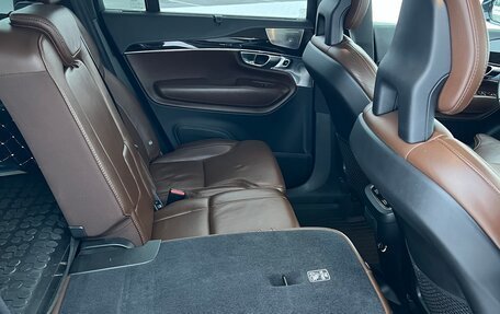 Volvo XC90 II рестайлинг, 2017 год, 4 000 000 рублей, 23 фотография