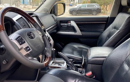 Toyota Land Cruiser 200, 2012 год, 3 590 000 рублей, 2 фотография