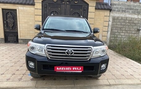 Toyota Land Cruiser 200, 2012 год, 3 590 000 рублей, 6 фотография