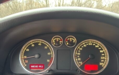 Volkswagen Passat B5+ рестайлинг, 2002 год, 475 000 рублей, 40 фотография