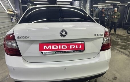 Skoda Rapid I, 2018 год, 1 050 000 рублей, 4 фотография