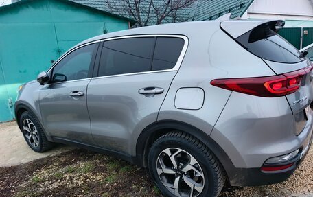 KIA Sportage IV рестайлинг, 2020 год, 2 450 000 рублей, 3 фотография