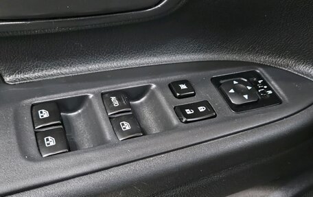 Mitsubishi Outlander III рестайлинг 3, 2016 год, 1 800 000 рублей, 15 фотография