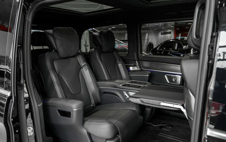 Mercedes-Benz V-Класс, 2024 год, 15 500 000 рублей, 9 фотография