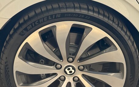 Bentley Flying Spur, 2020 год, 20 000 000 рублей, 7 фотография