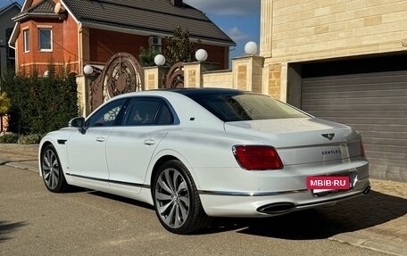 Bentley Flying Spur, 2020 год, 20 000 000 рублей, 4 фотография