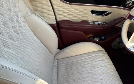 Bentley Flying Spur, 2020 год, 20 000 000 рублей, 17 фотография