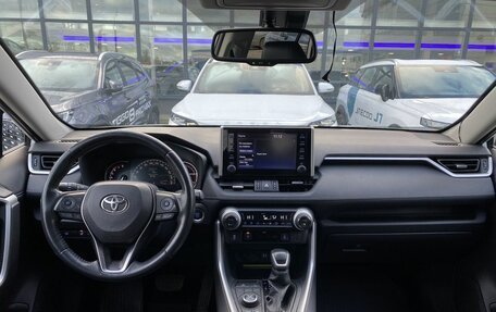 Toyota RAV4, 2019 год, 3 099 000 рублей, 12 фотография