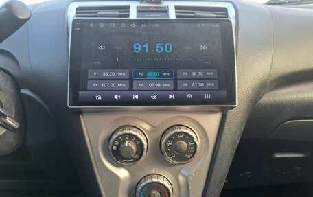 Toyota Yaris III рестайлинг, 2007 год, 579 000 рублей, 15 фотография