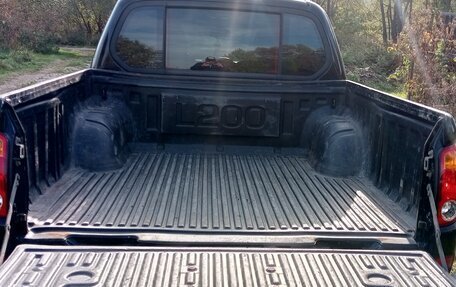 Mitsubishi L200 IV рестайлинг, 2013 год, 1 319 000 рублей, 4 фотография