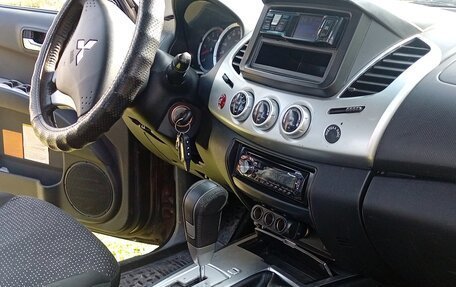 Mitsubishi L200 IV рестайлинг, 2013 год, 1 319 000 рублей, 11 фотография