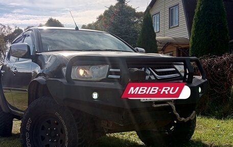 Mitsubishi L200 IV рестайлинг, 2013 год, 1 319 000 рублей, 13 фотография