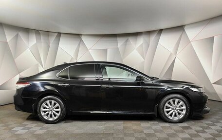 Toyota Camry, 2018 год, 2 649 000 рублей, 6 фотография