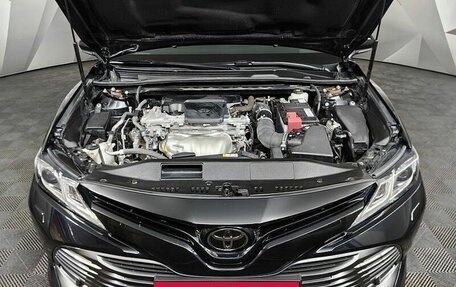 Toyota Camry, 2018 год, 2 649 000 рублей, 10 фотография