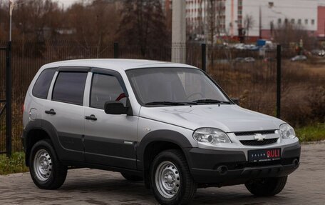 Chevrolet Niva I рестайлинг, 2012 год, 465 000 рублей, 3 фотография