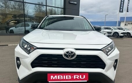 Toyota RAV4, 2021 год, 3 379 000 рублей, 2 фотография