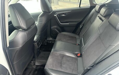 Toyota RAV4, 2021 год, 3 379 000 рублей, 11 фотография