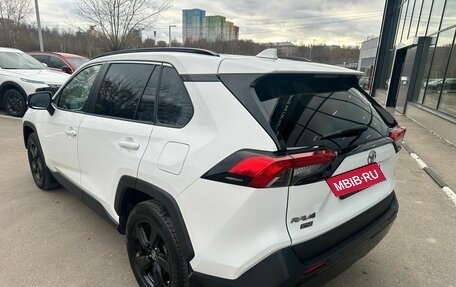 Toyota RAV4, 2021 год, 3 379 000 рублей, 7 фотография