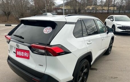Toyota RAV4, 2021 год, 3 379 000 рублей, 5 фотография