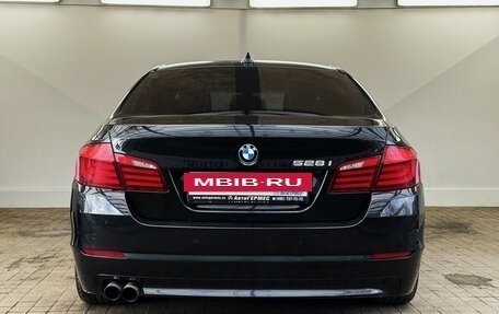 BMW 5 серия, 2012 год, 1 525 000 рублей, 4 фотография